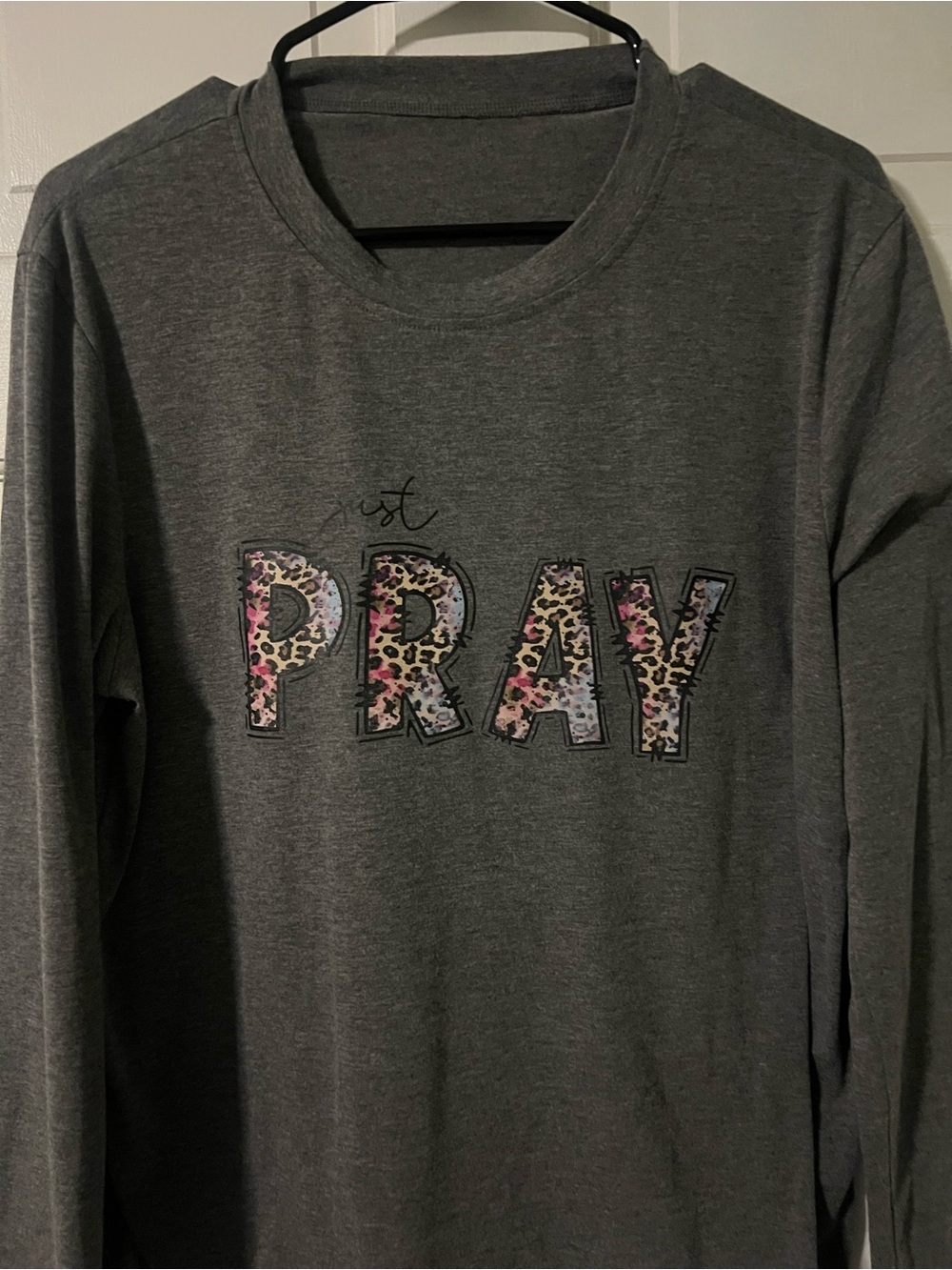 Long-Sleeve 'PRAY' Graphic Tee in Heather Gray